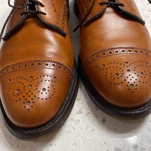 Allen Edmonds Lexington no wing tip oxfords Size 10A cap toe Walnut color Classy - Picture 4 of 10